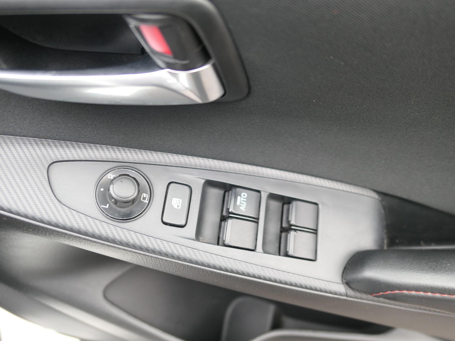 Used Mazda Mazda2 2016 for sale - 77081465: Photo 13