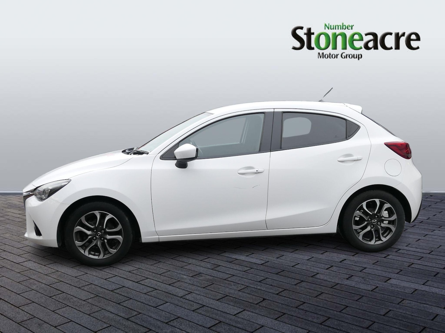 Used Mazda Mazda2 2016 for sale - 77081465: Photo 5