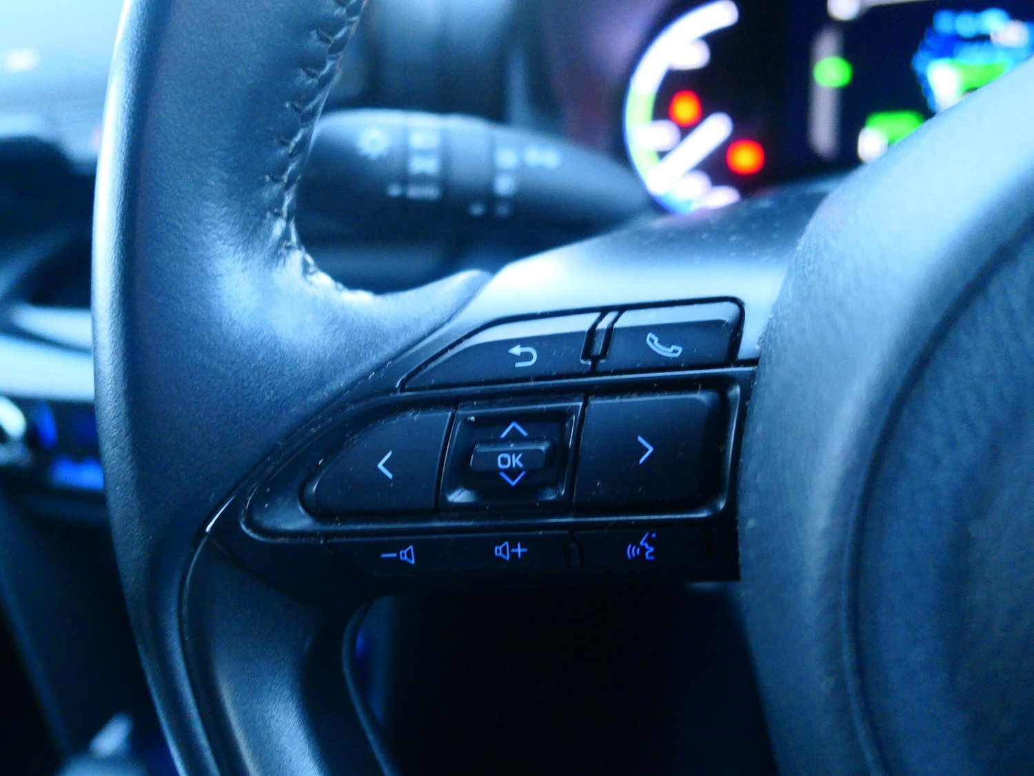 Used Toyota Yaris Cross 2022 for sale - 77709406: Photo 15