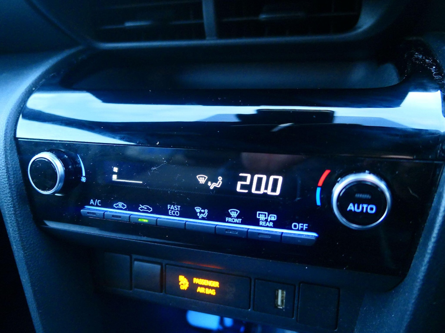 Used Toyota Yaris Cross 2022 for sale - 77709406: Photo 26