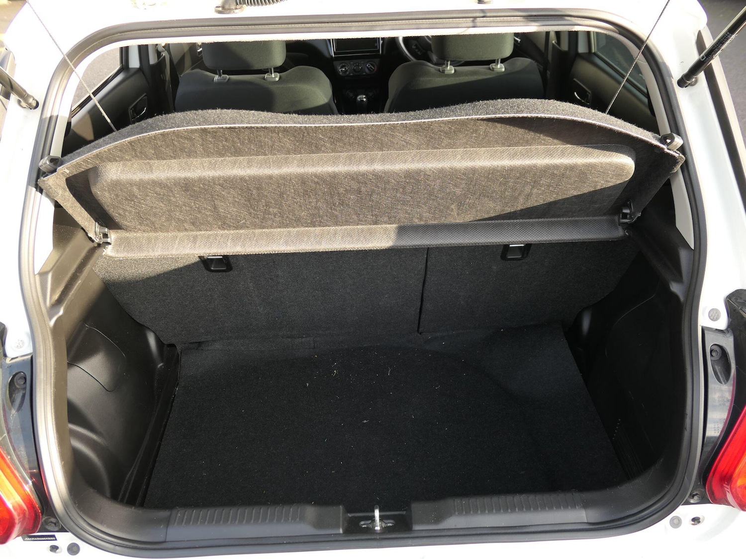 Used Suzuki Swift 2023 for sale - 77738149: Photo 23