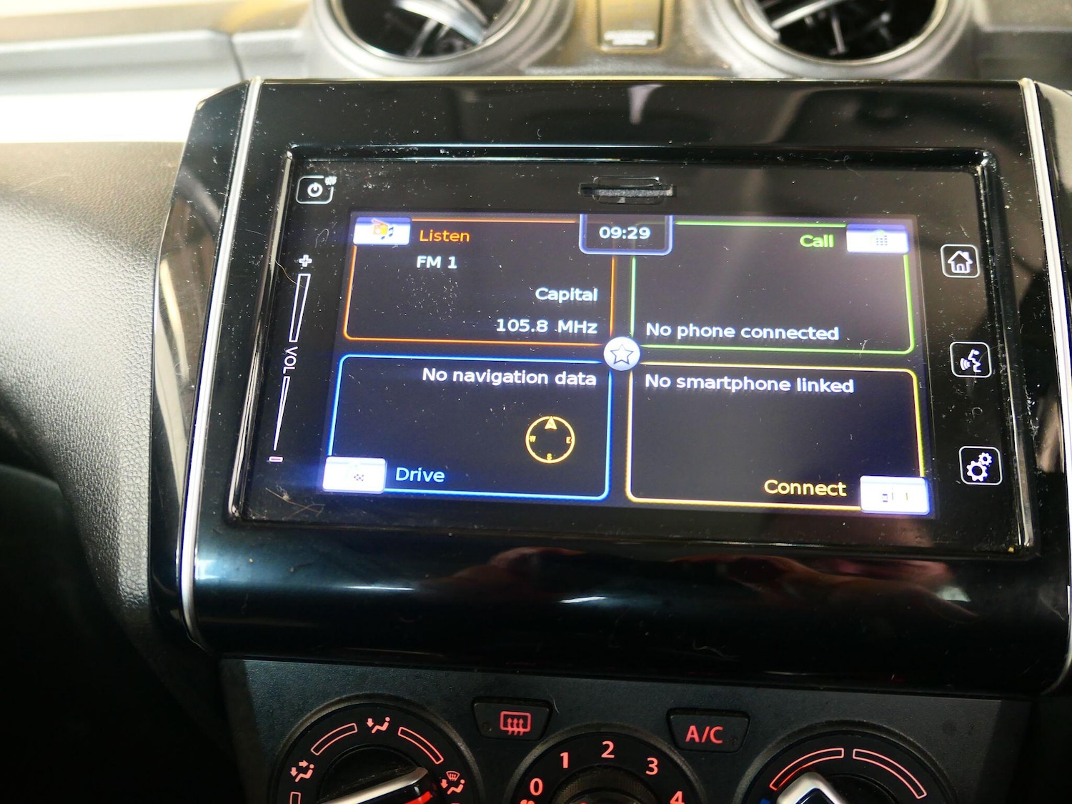 Used Suzuki Swift 2023 for sale - 78147780: Photo 12