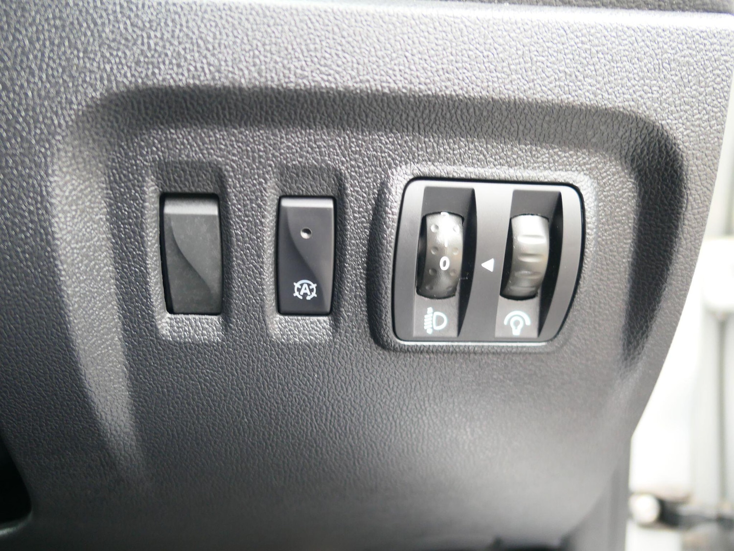 Used Renault Captur for sale - 78136225: Photo 11