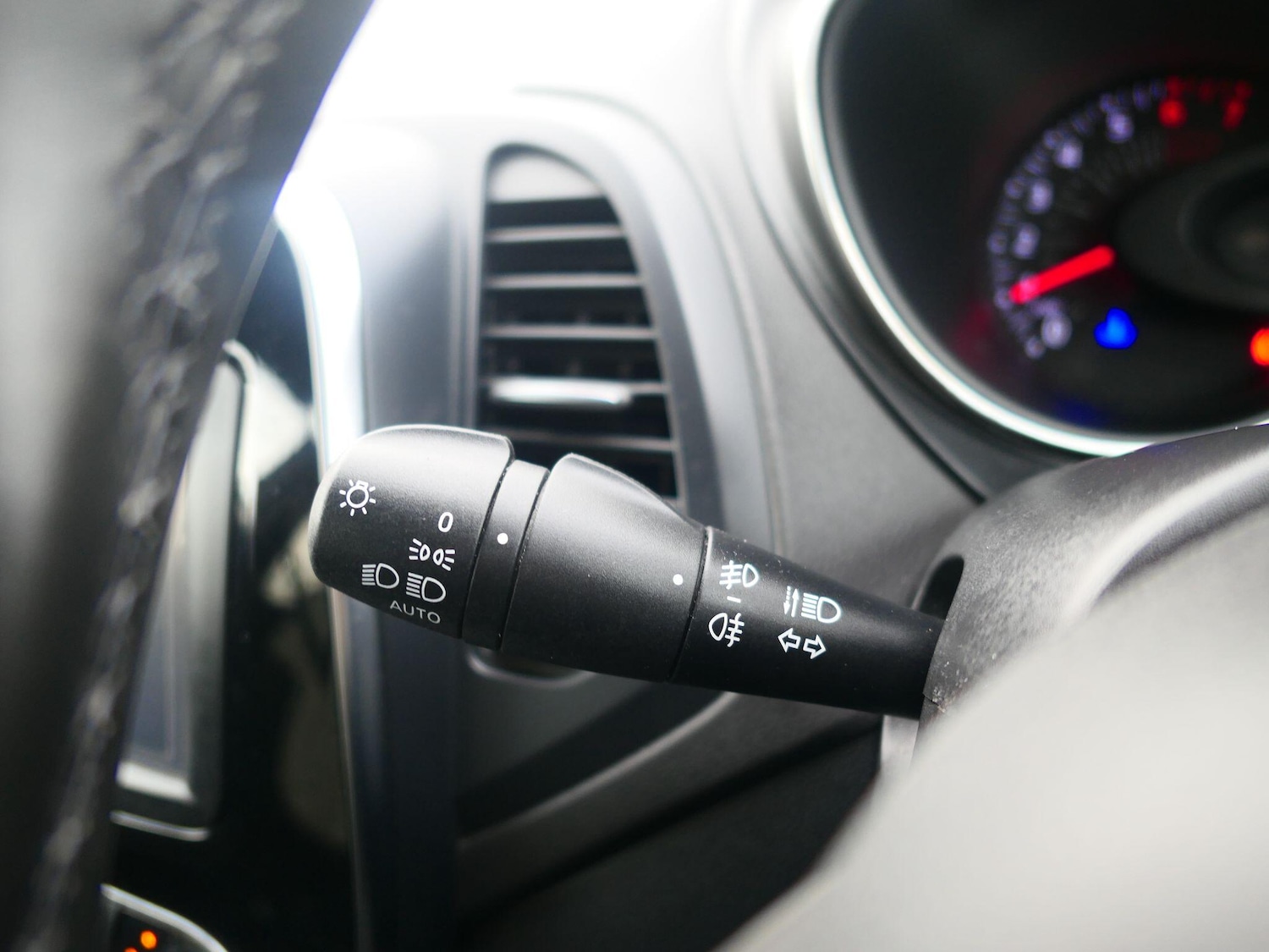 Used Renault Captur for sale - 78136225: Photo 15