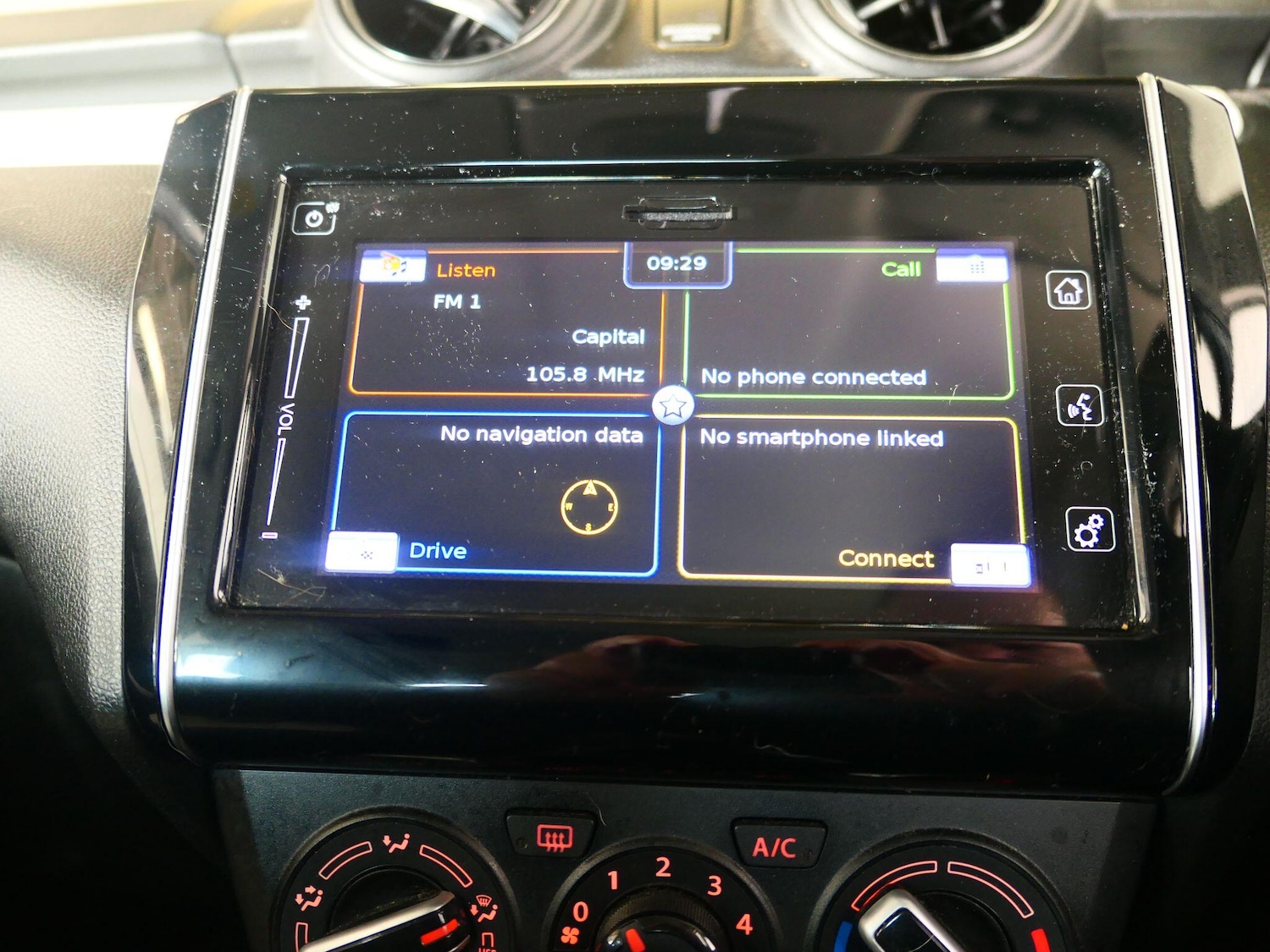 Used Suzuki Swift 2023 for sale - 77709525: Photo 13