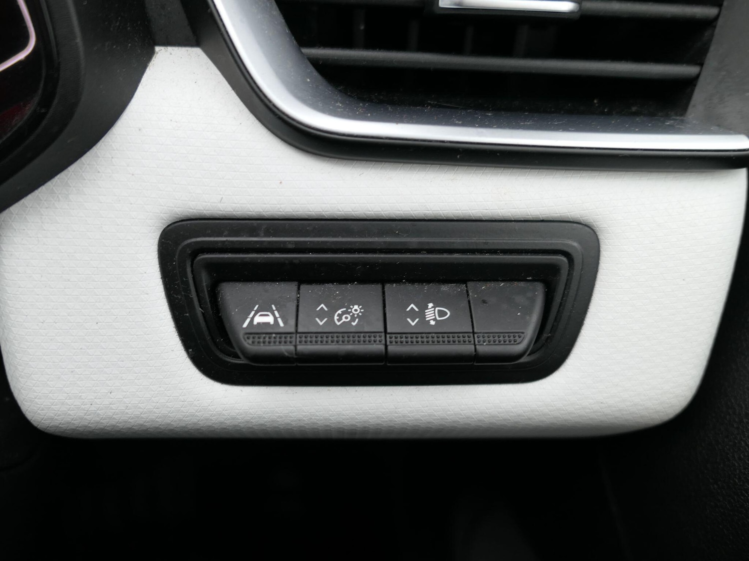 Used Renault Clio for sale - 77738422: Photo 17