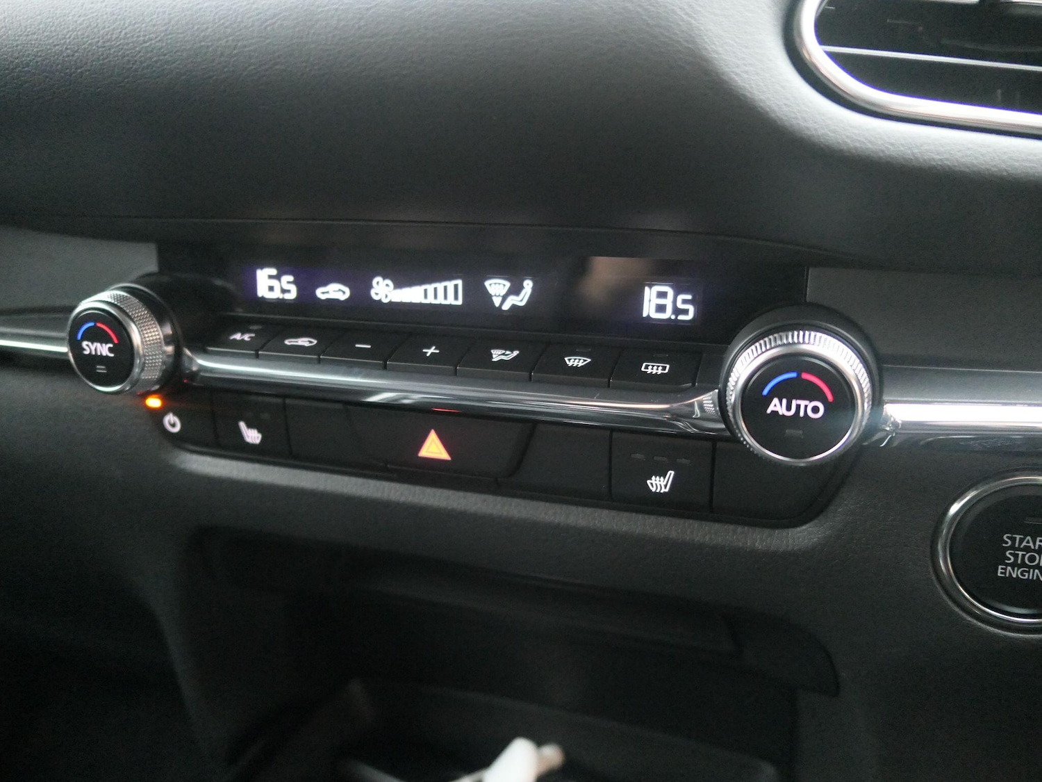 Used Mazda CX-30 2025 for sale - 76989309: Photo 32