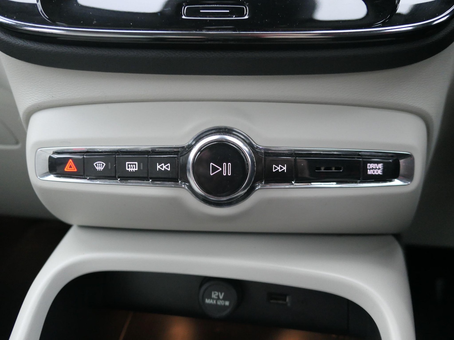 Used Volvo XC40 2020 for sale - 77424996: Photo 15