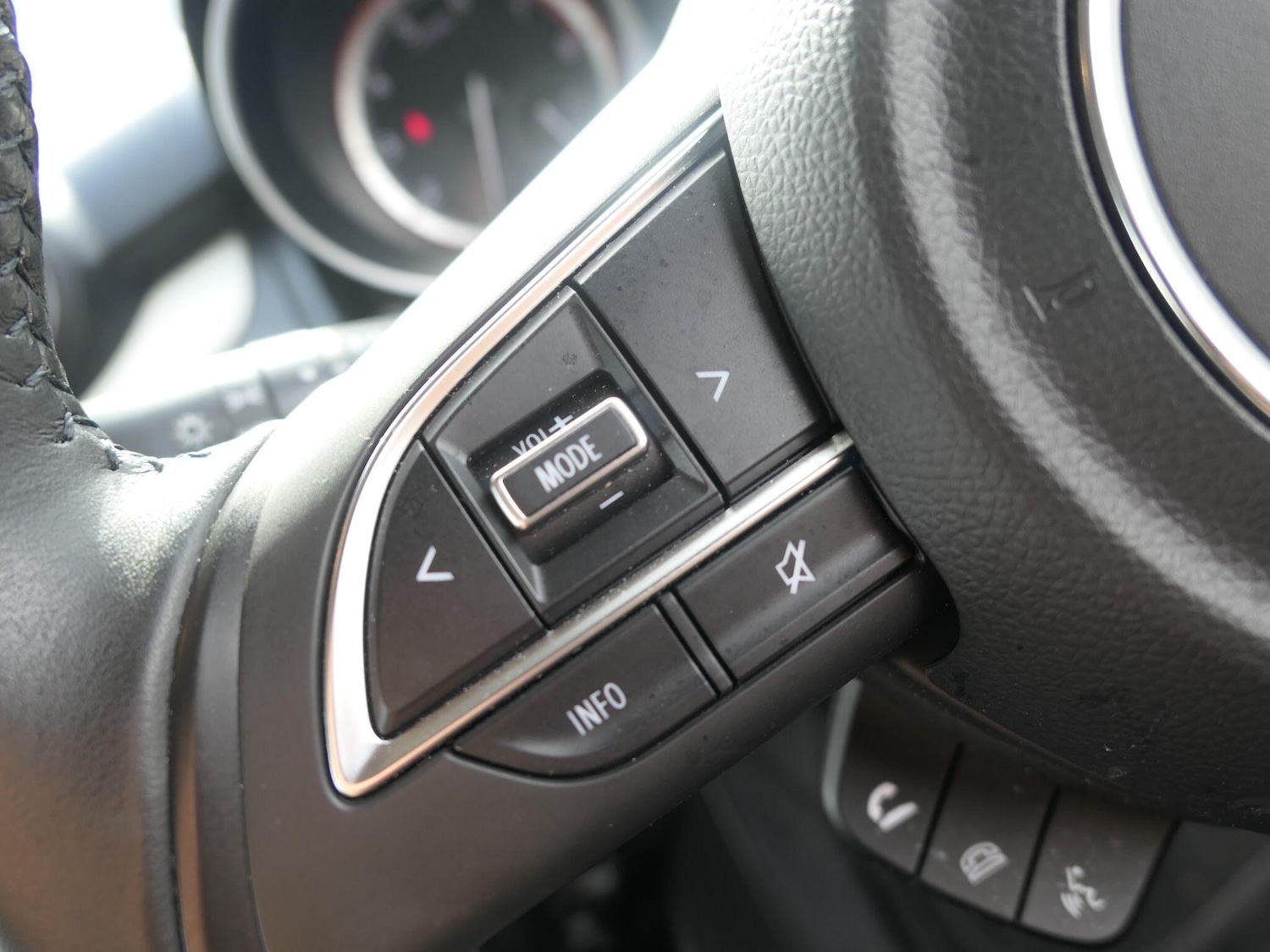 Used Suzuki Swift 2023 for sale - 76607092: Photo 14