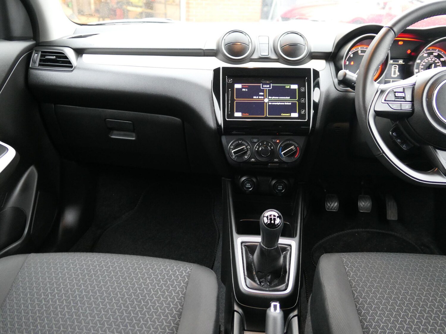 Used Suzuki Swift 2024 for sale - 77376244: Photo 12