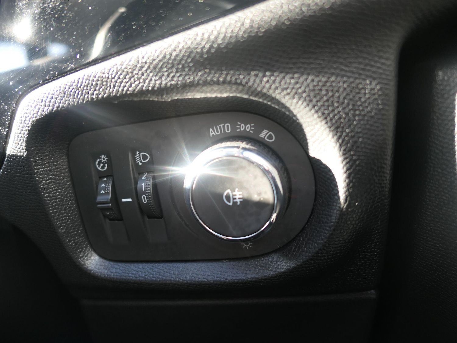 Used Vauxhall Corsa for sale - 76457441: Photo 16