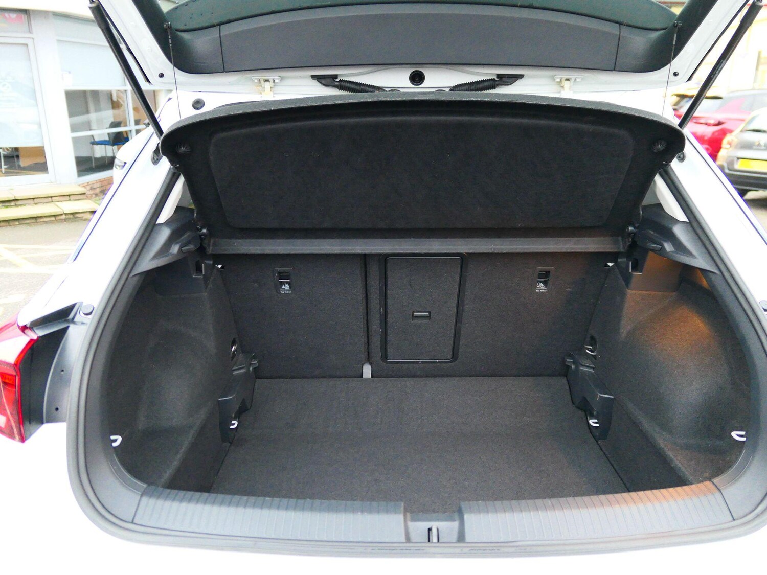 Used Volkswagen T-Roc for sale - 77468547: Photo 21