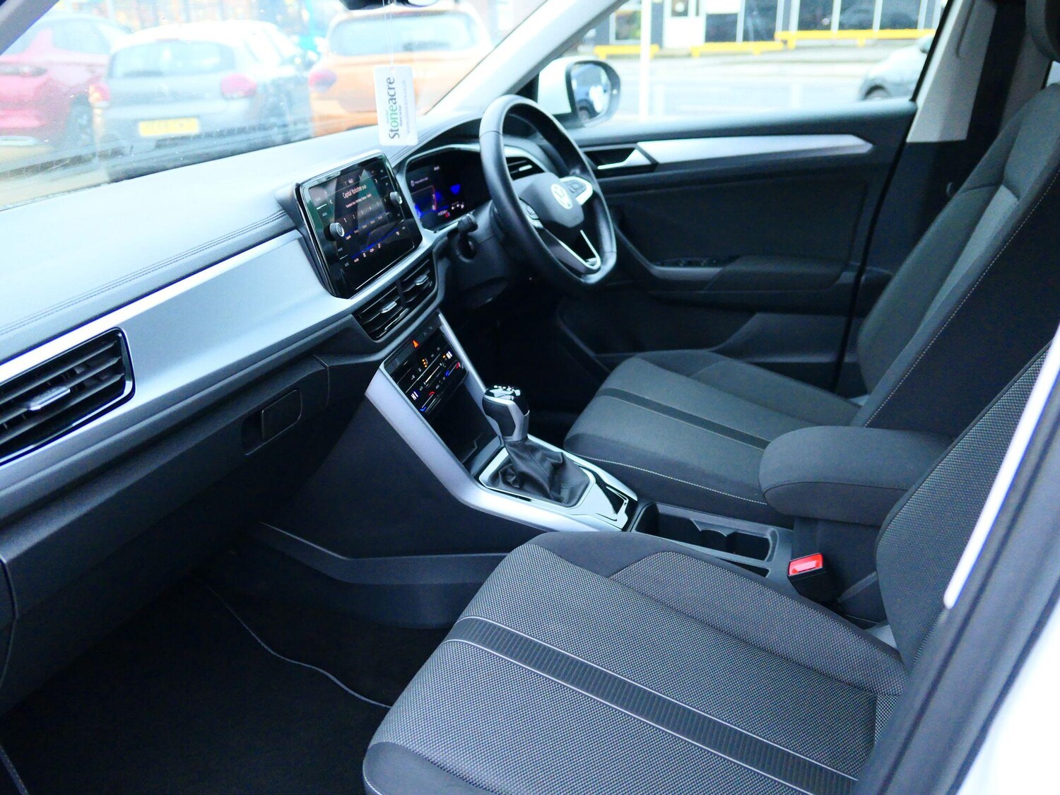 Used Volkswagen T-Roc for sale - 77468547: Photo 25