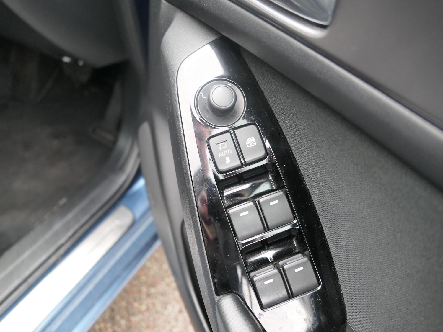 Used Mazda Mazda3 2018 for sale - 76512772: Photo 18