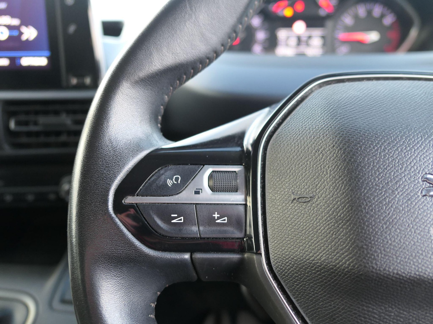 Used Peugeot Rifter 2020 for sale - 77074710: Photo 14