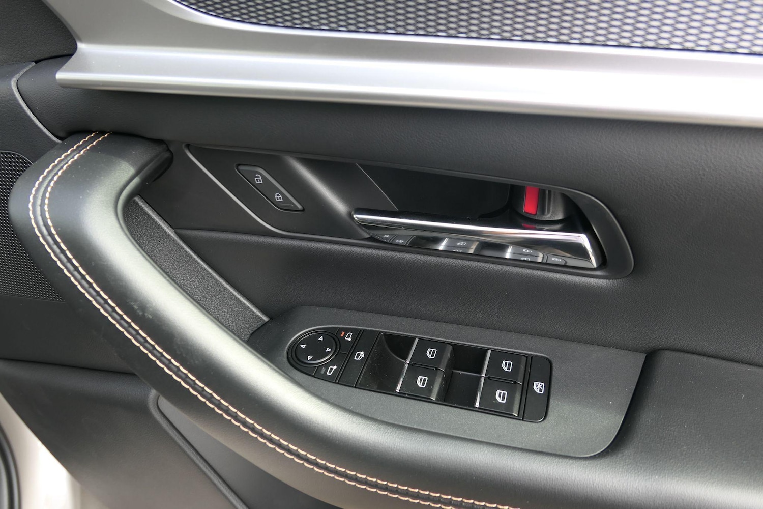 Used Mazda CX-60 2025 for sale - 76424267: Photo 13