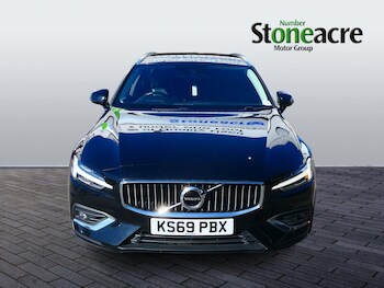 Used Volvo V60 2019 for sale - 78429991: Photo