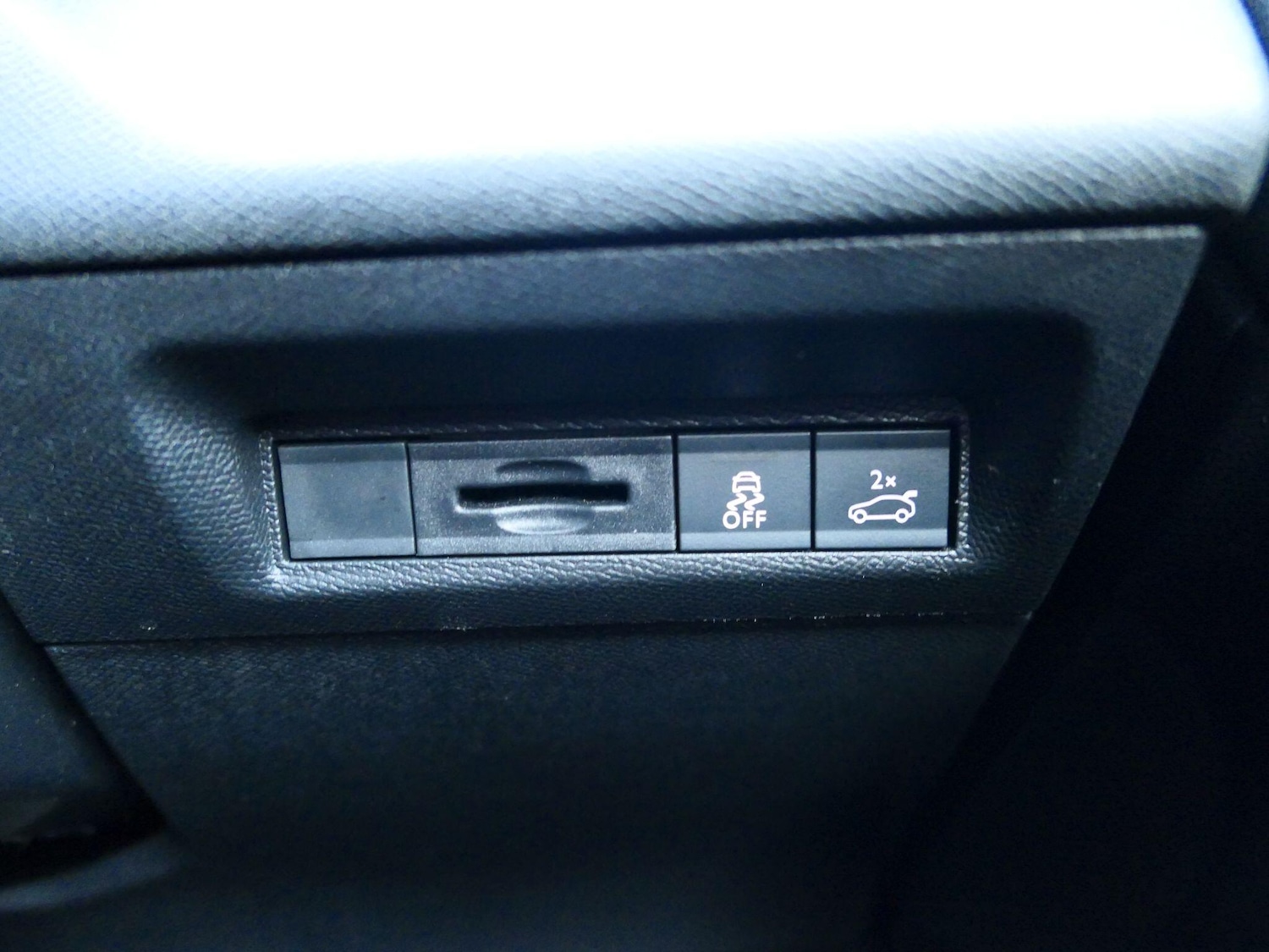 Used Peugeot 308 2023 for sale - 77587175: Photo 12