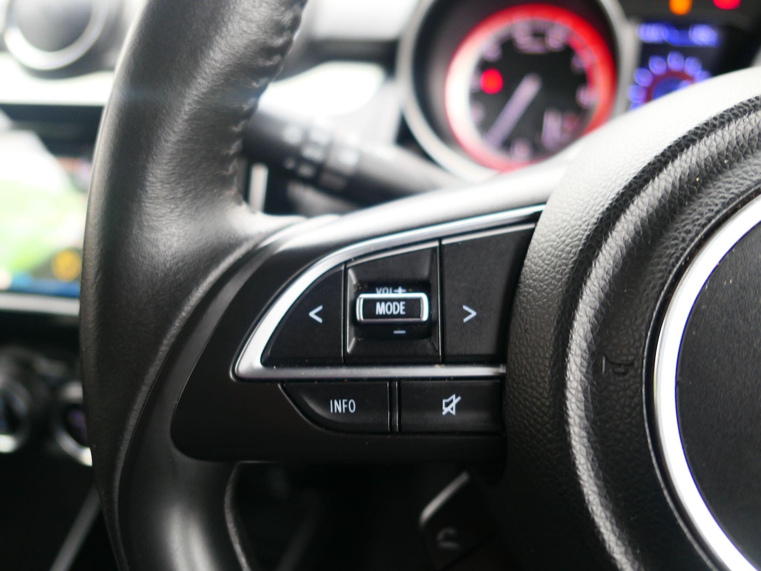 Used Suzuki Swift for sale - 78115595: Photo 15