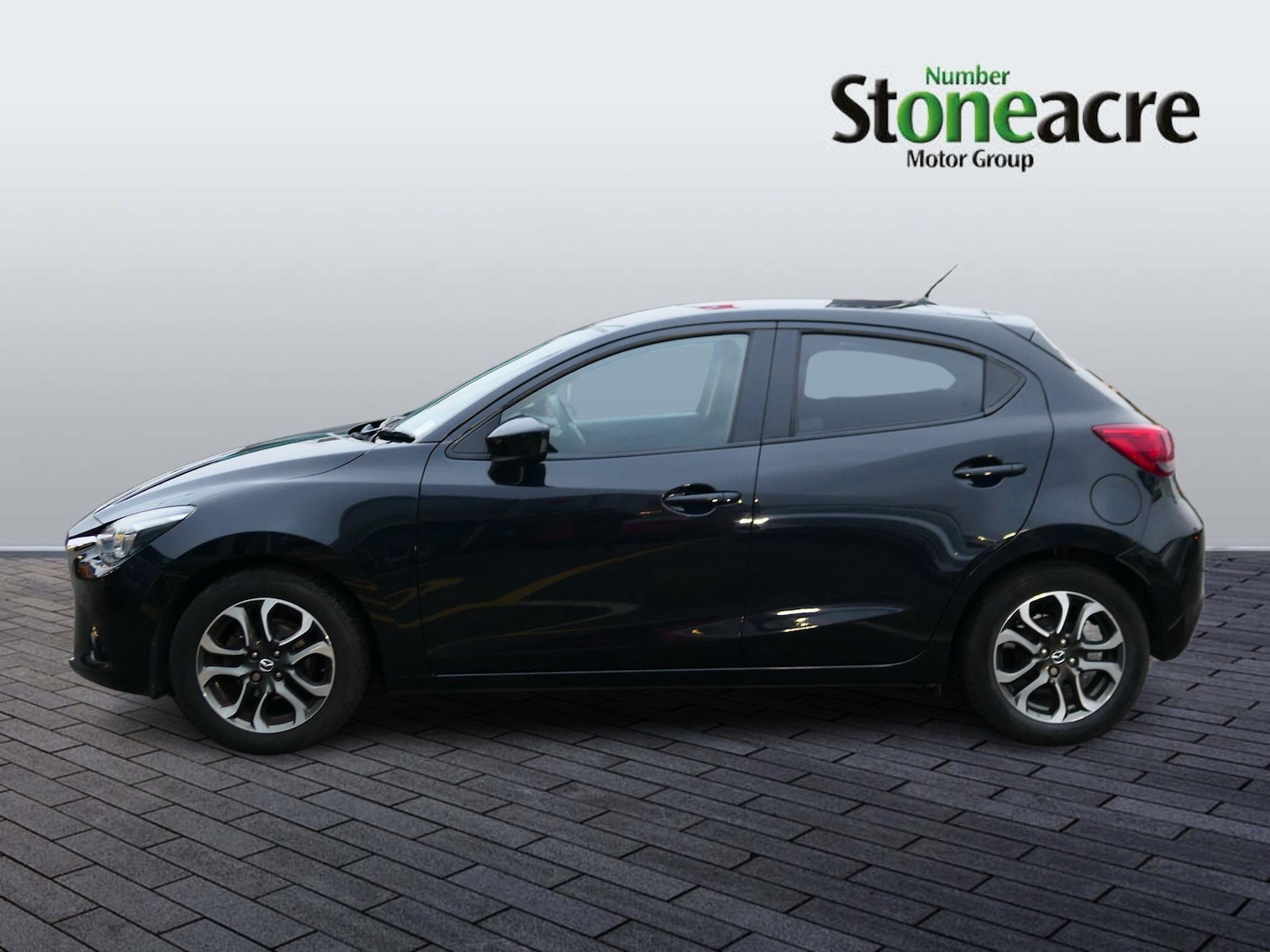 Used Mazda Mazda2 2016 for sale - 77738463: Photo 5