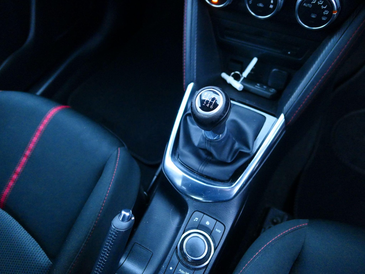 Used Mazda Mazda2 2016 for sale - 77738463: Photo 9