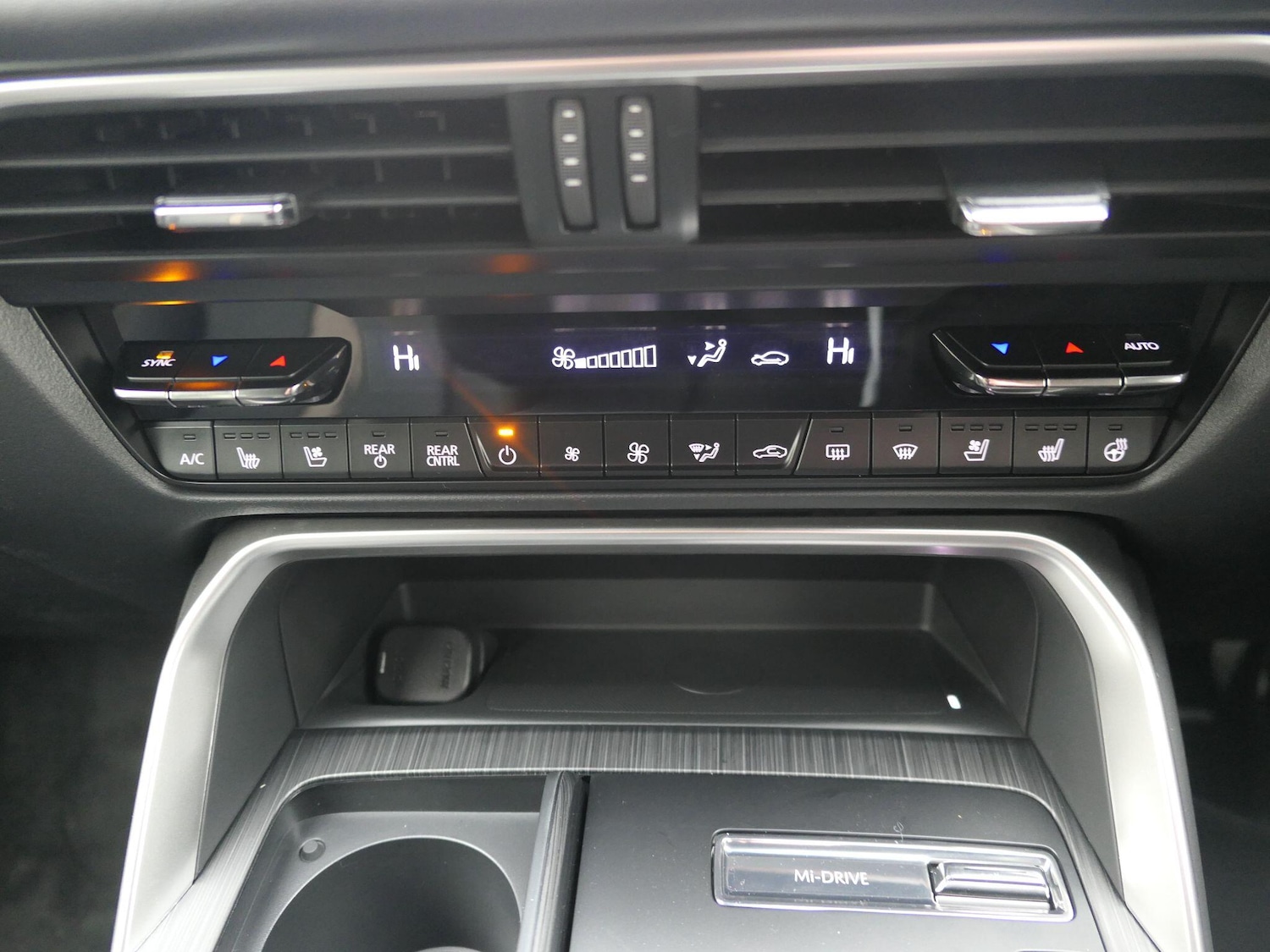 Used Mazda CX-80 2025 for sale - 76886101: Photo 30