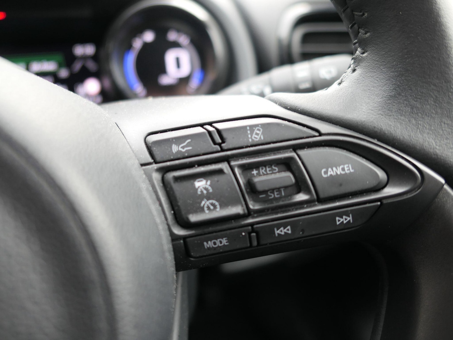 Used Mazda Mazda2 HYBRID 2024 for sale - 77737936: Photo 16