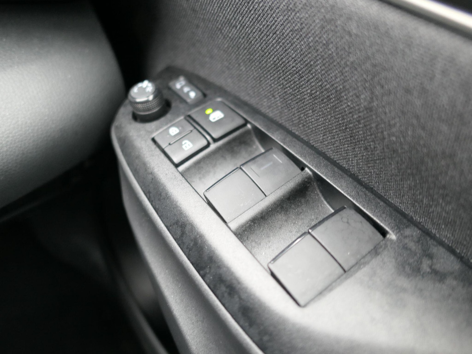 Used Mazda Mazda2 HYBRID 2024 for sale - 77737936: Photo 17