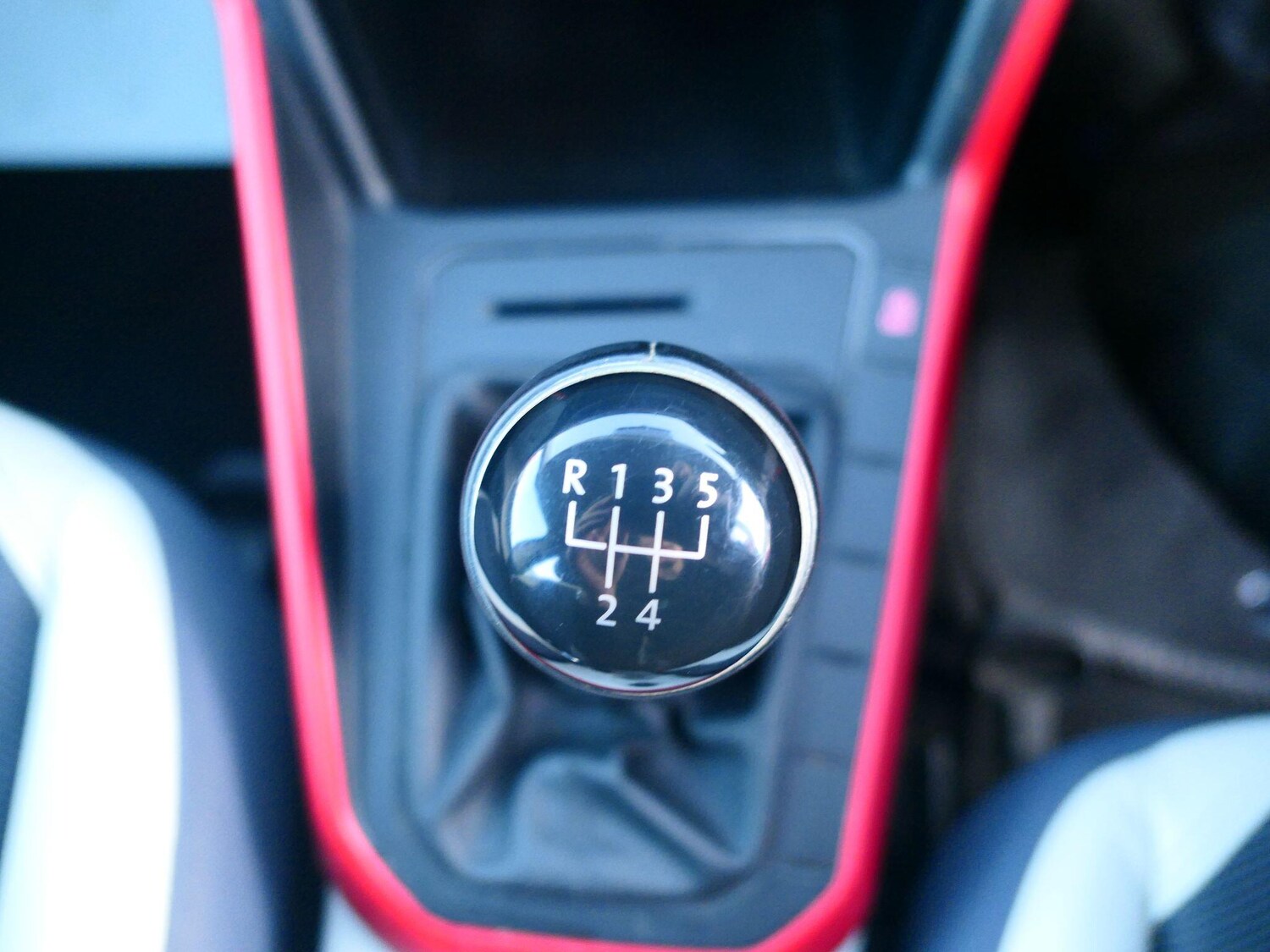 Used Volkswagen Polo 2018 for sale - 77940546: Photo 9