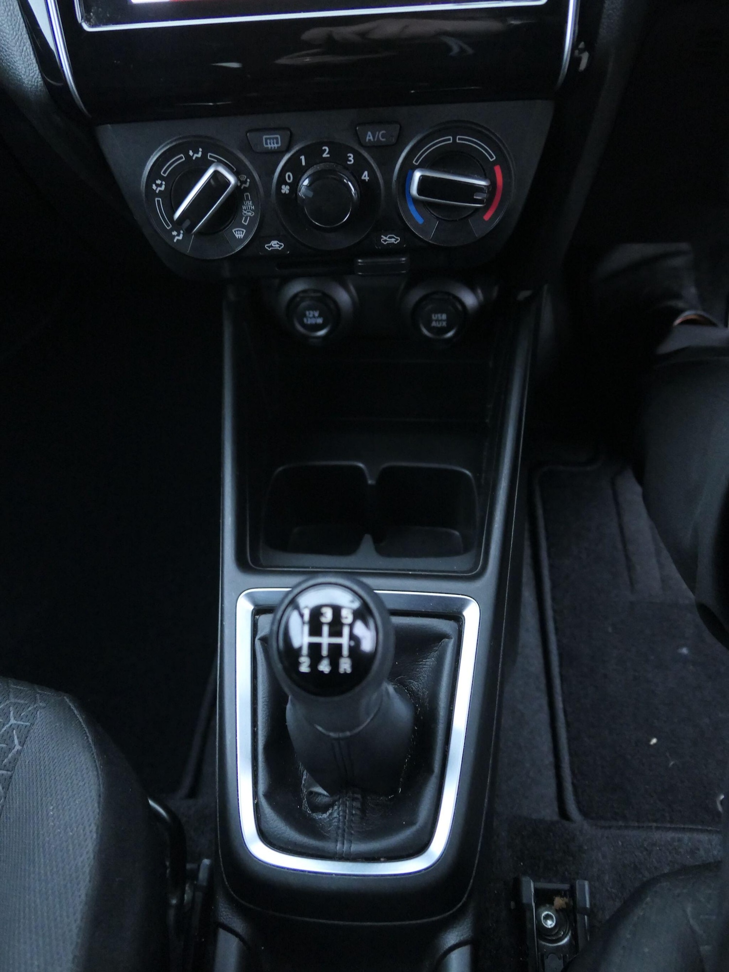 Used Suzuki Swift 2023 for sale - 77091022: Photo 11