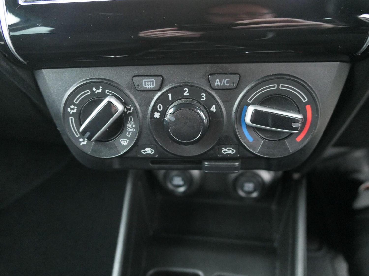 Used Suzuki Swift 2023 for sale - 77091022: Photo 17