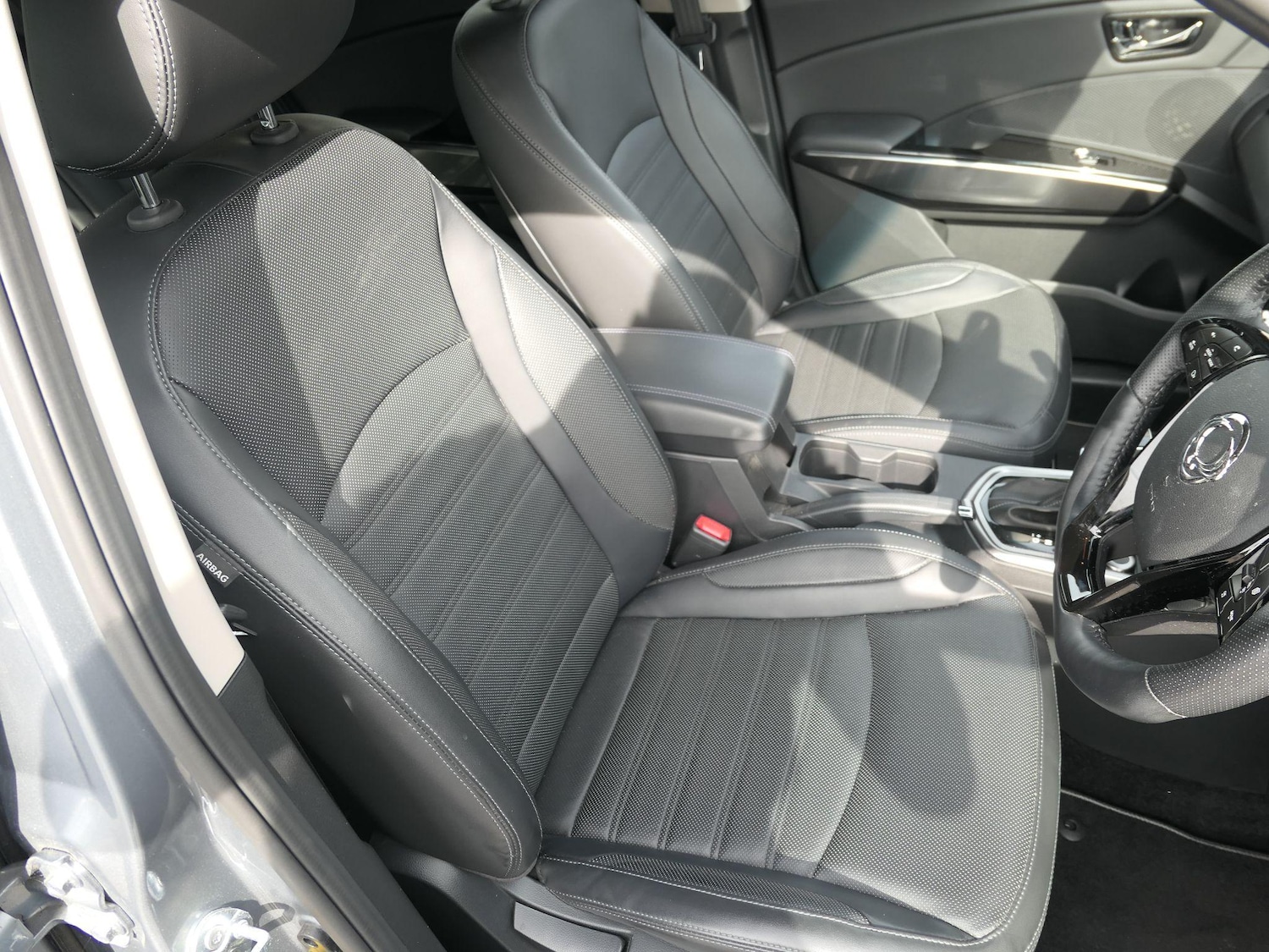 Used Ssangyong Tivoli 2022 for sale - 76270532: Photo 11