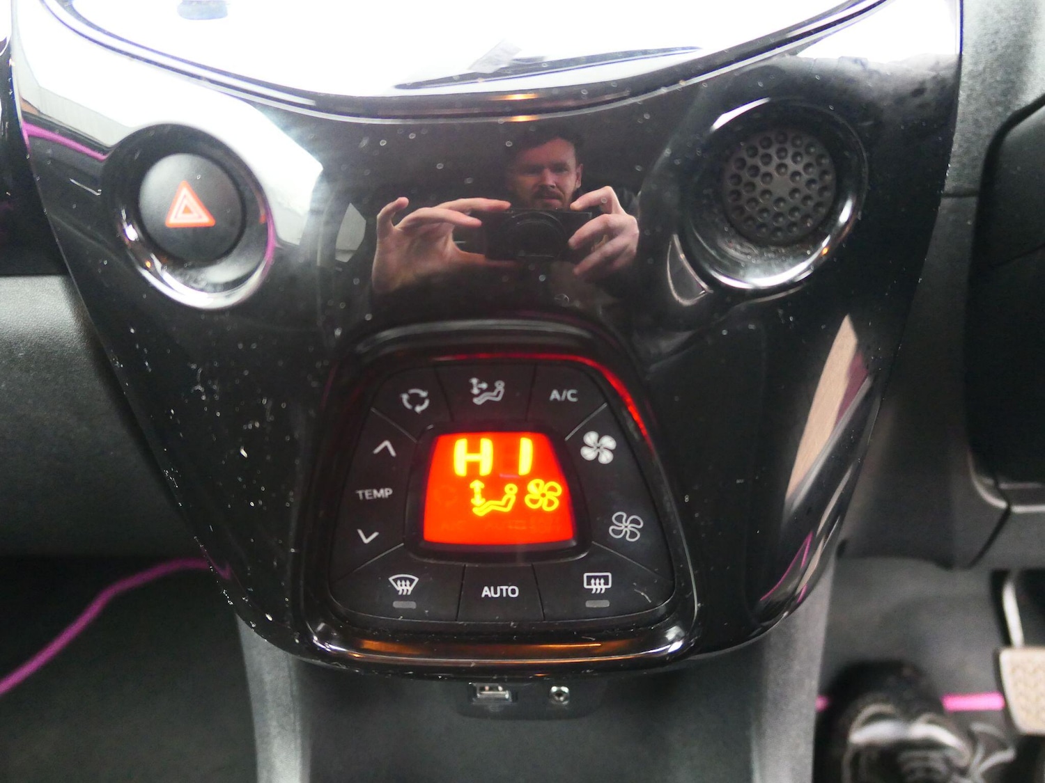 Used Toyota AYGO for sale - 77783298: Photo 24