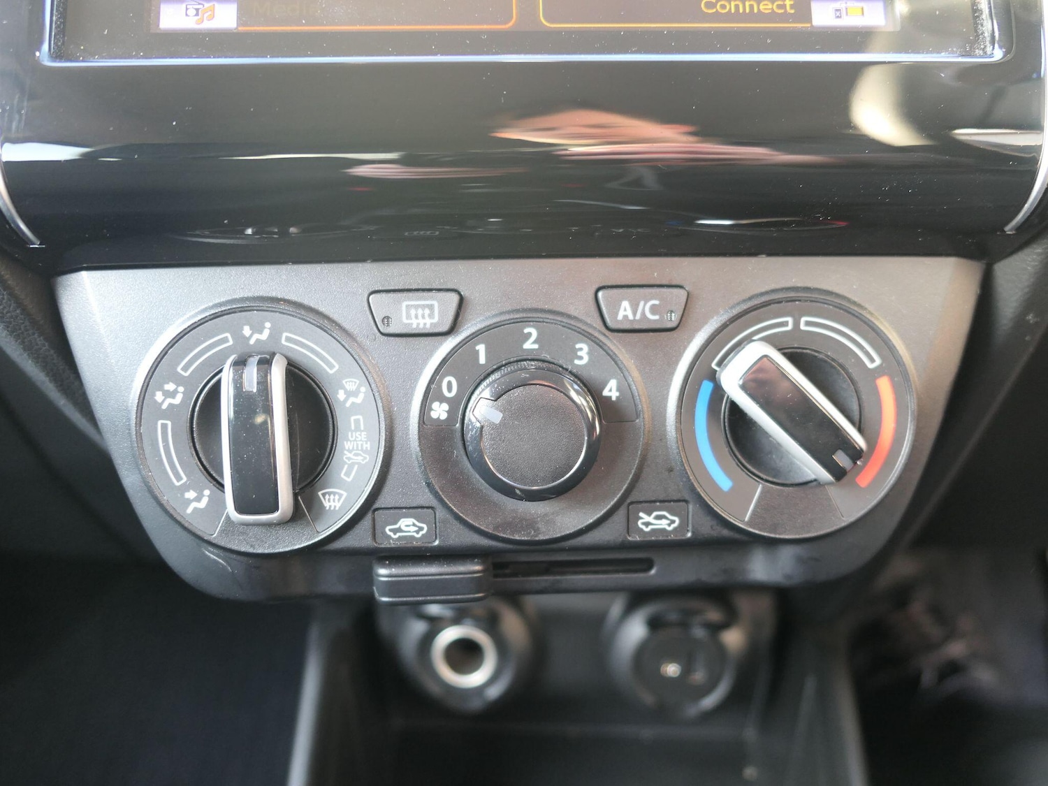 Used Suzuki Swift 2023 for sale - 76512511: Photo 22