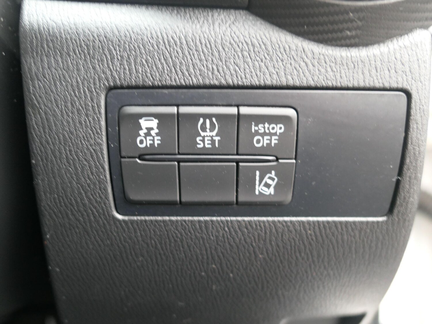 Used Mazda Mazda2 2016 for sale - 76572468: Photo 14