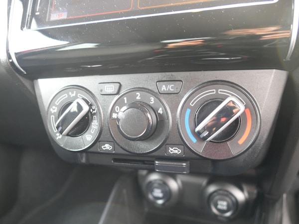 Used Suzuki Swift 2023 for sale - 76122555: Photo 16