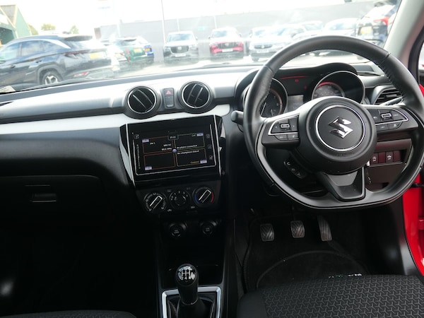 Used Suzuki Swift 2023 for sale - 76122555: Photo 9