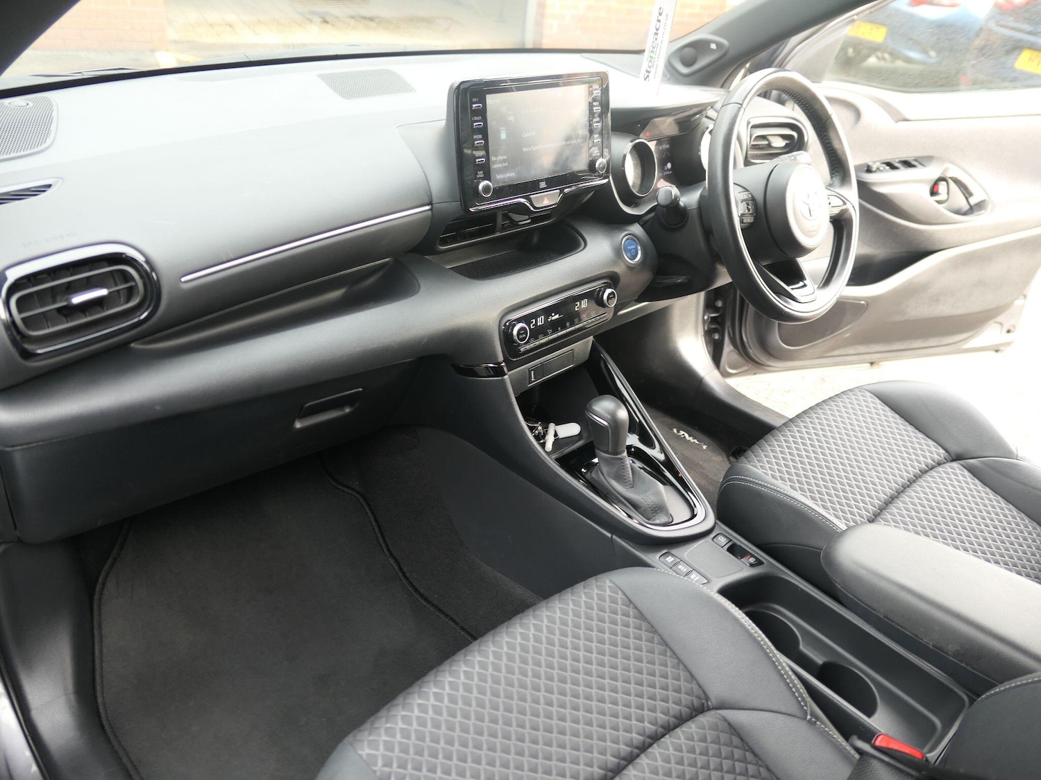 Used Toyota Yaris 2022 for sale - 76825072: Photo 10