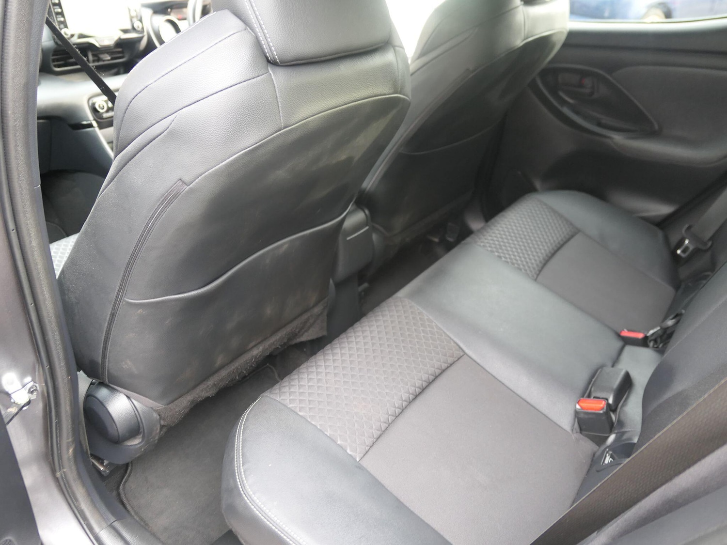 Used Toyota Yaris 2022 for sale - 76825072: Photo 13