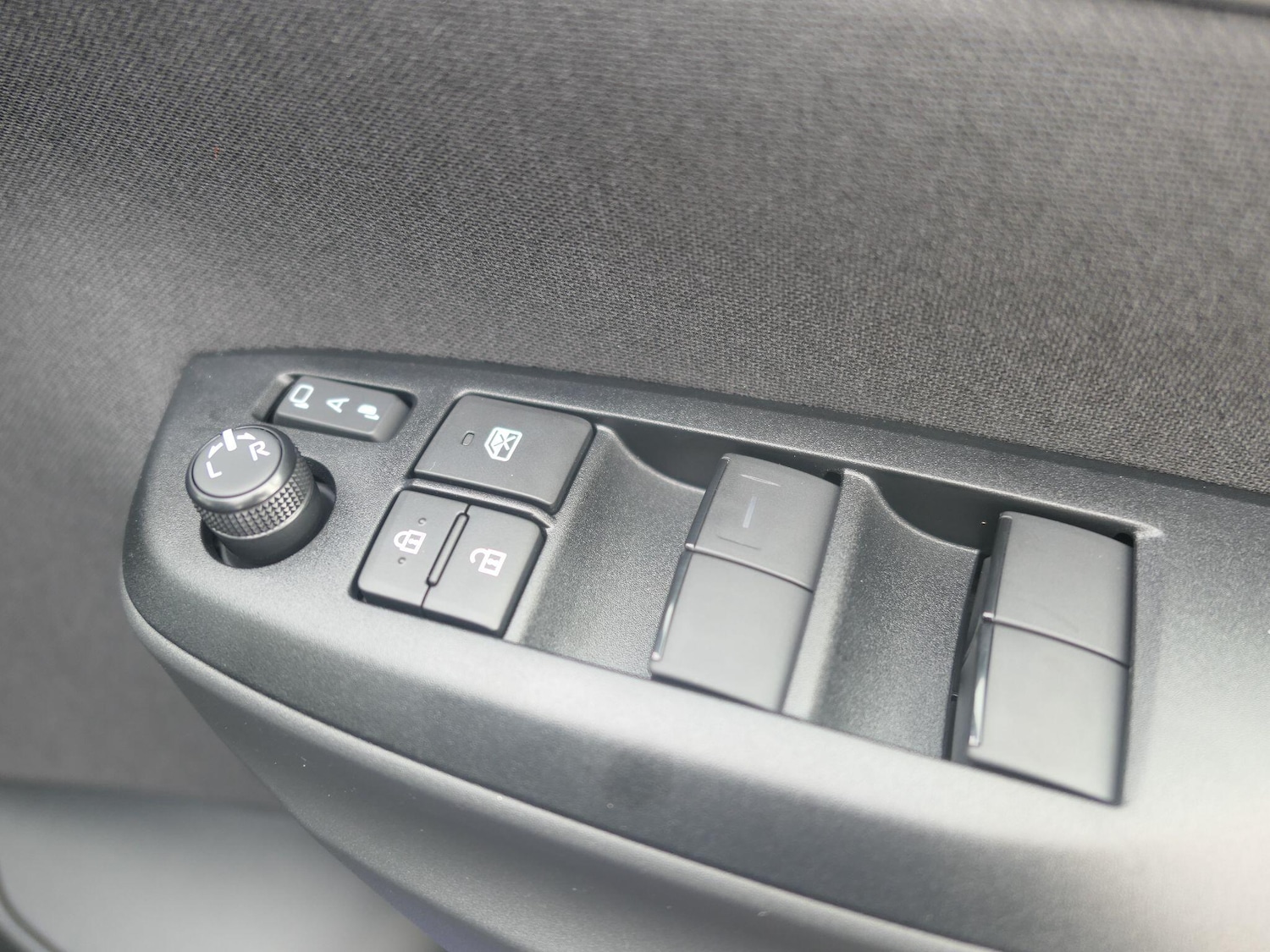 Used Mazda Mazda2 HYBRID 2025 for sale - 77253824: Photo 13