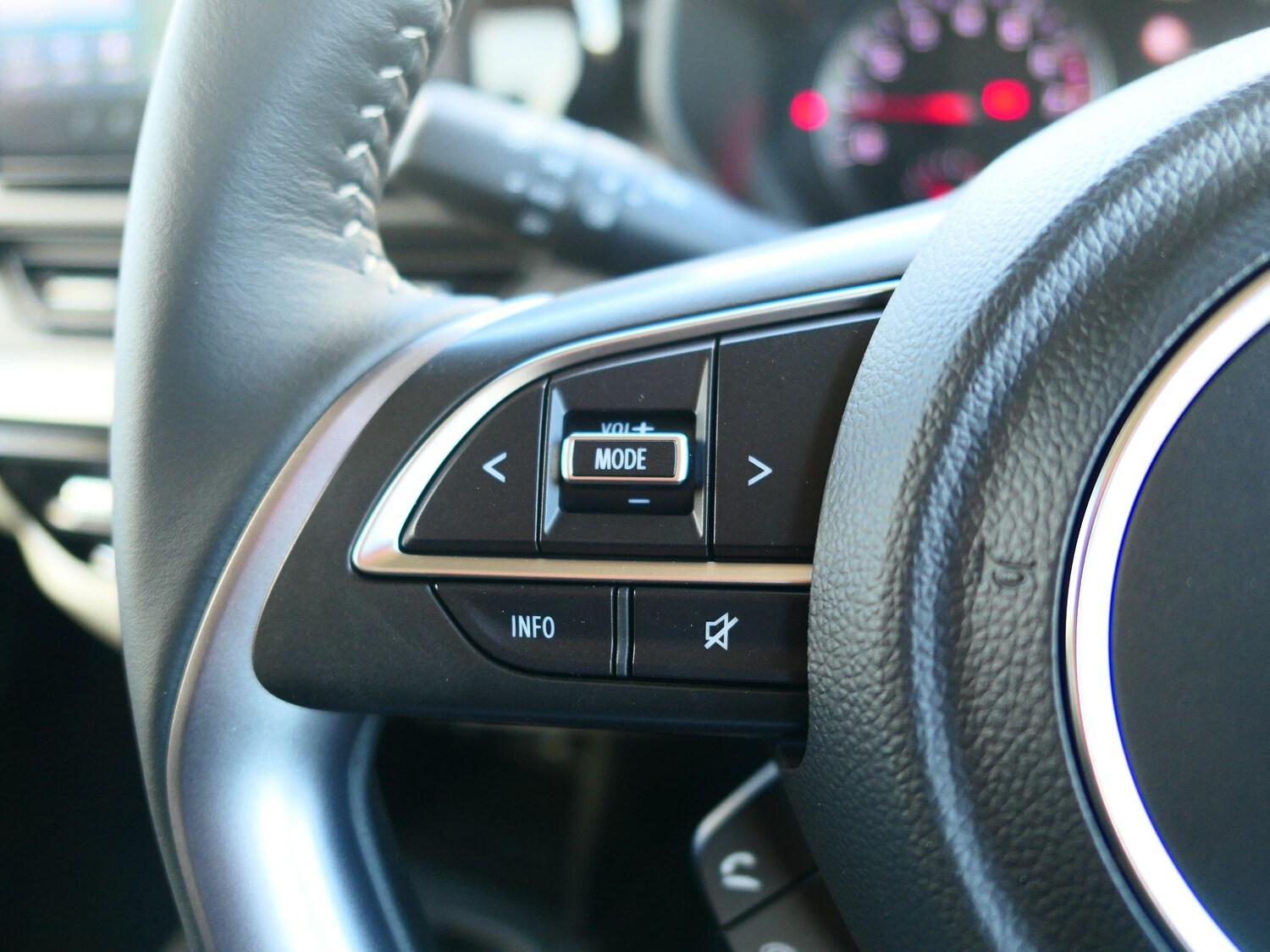 Used Suzuki Swift 2026 for sale - 78171193: Photo 15