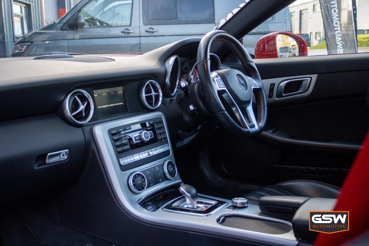 Used Mercedes-Benz SLK 2015 for sale - 77371074: Photo 10