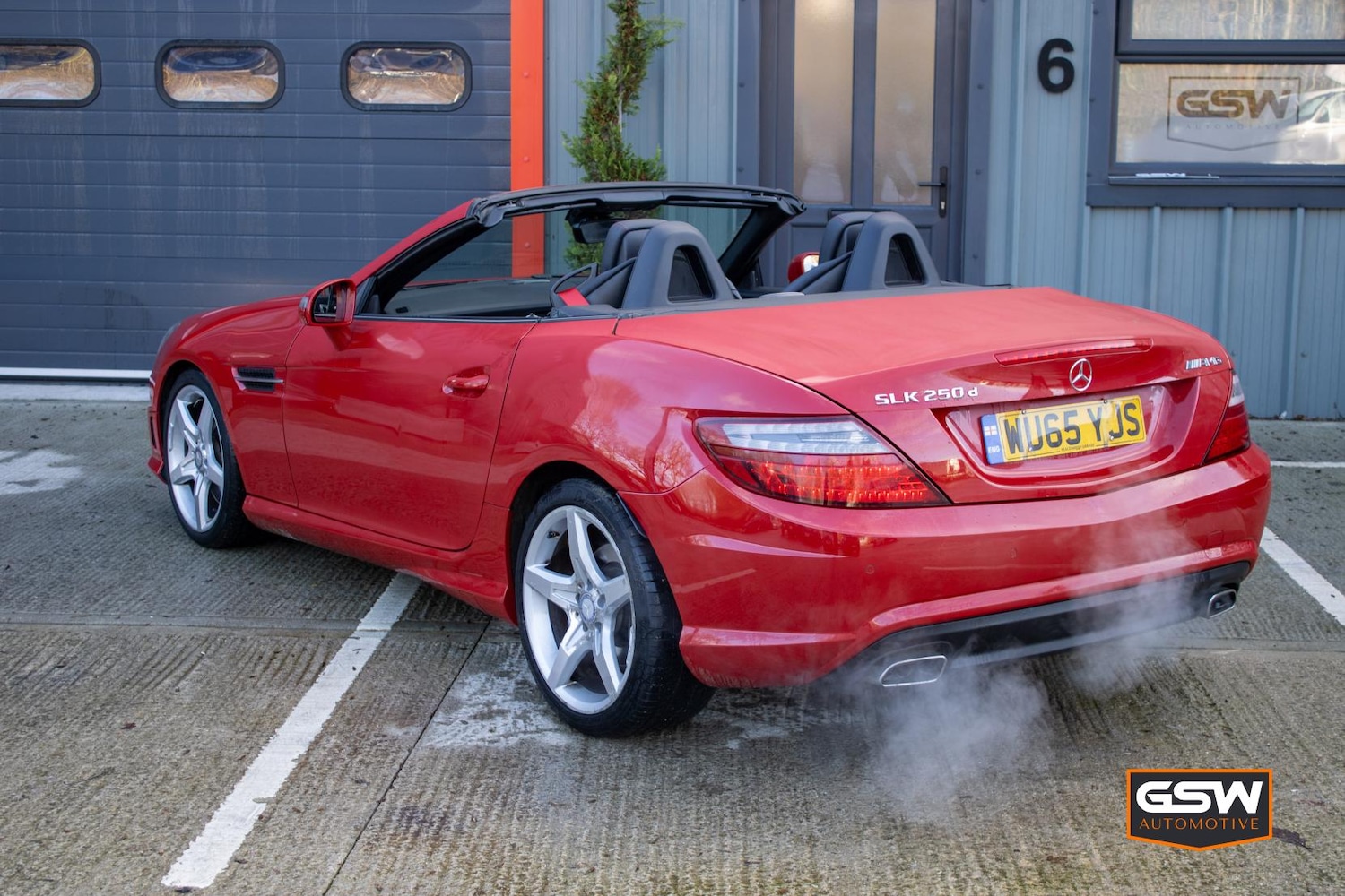 Used Mercedes-Benz SLK 2015 for sale - 77371074: Photo 8