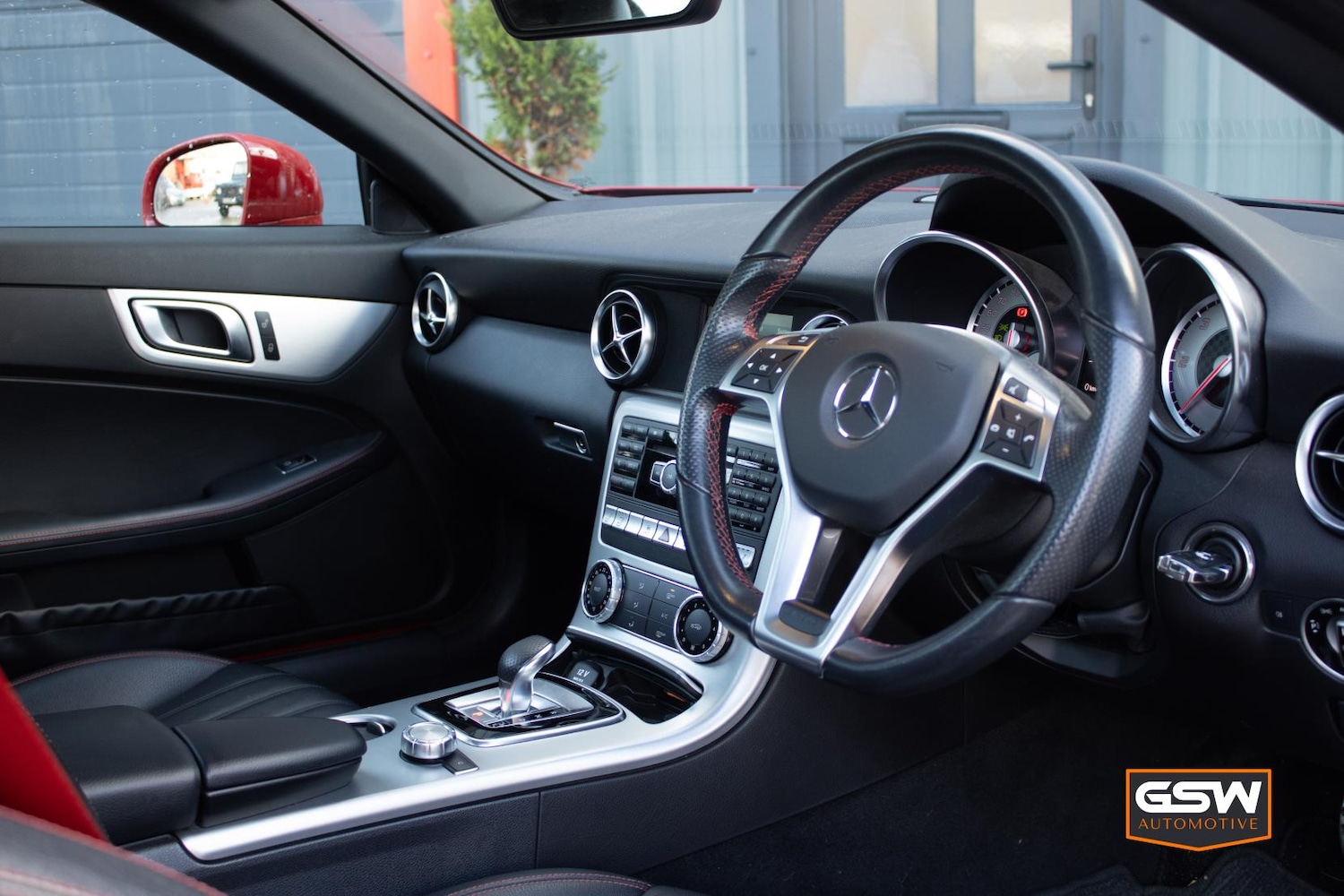 Used Mercedes-Benz SLK 2015 for sale - 77371074: Photo 9