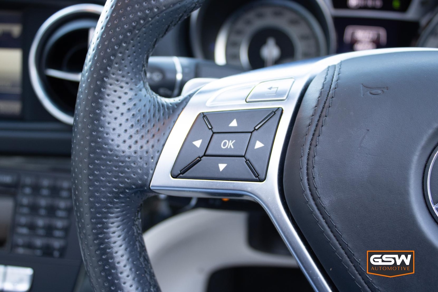 Used Mercedes-Benz SL 2014 for sale - 78112775: Photo 20