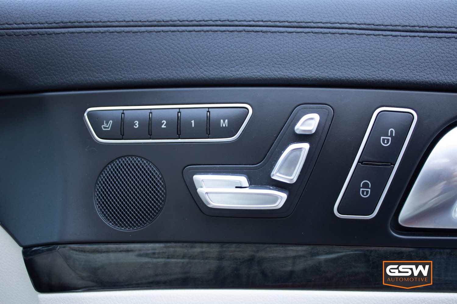 Used Mercedes-Benz SL 2014 for sale - 78112775: Photo 24