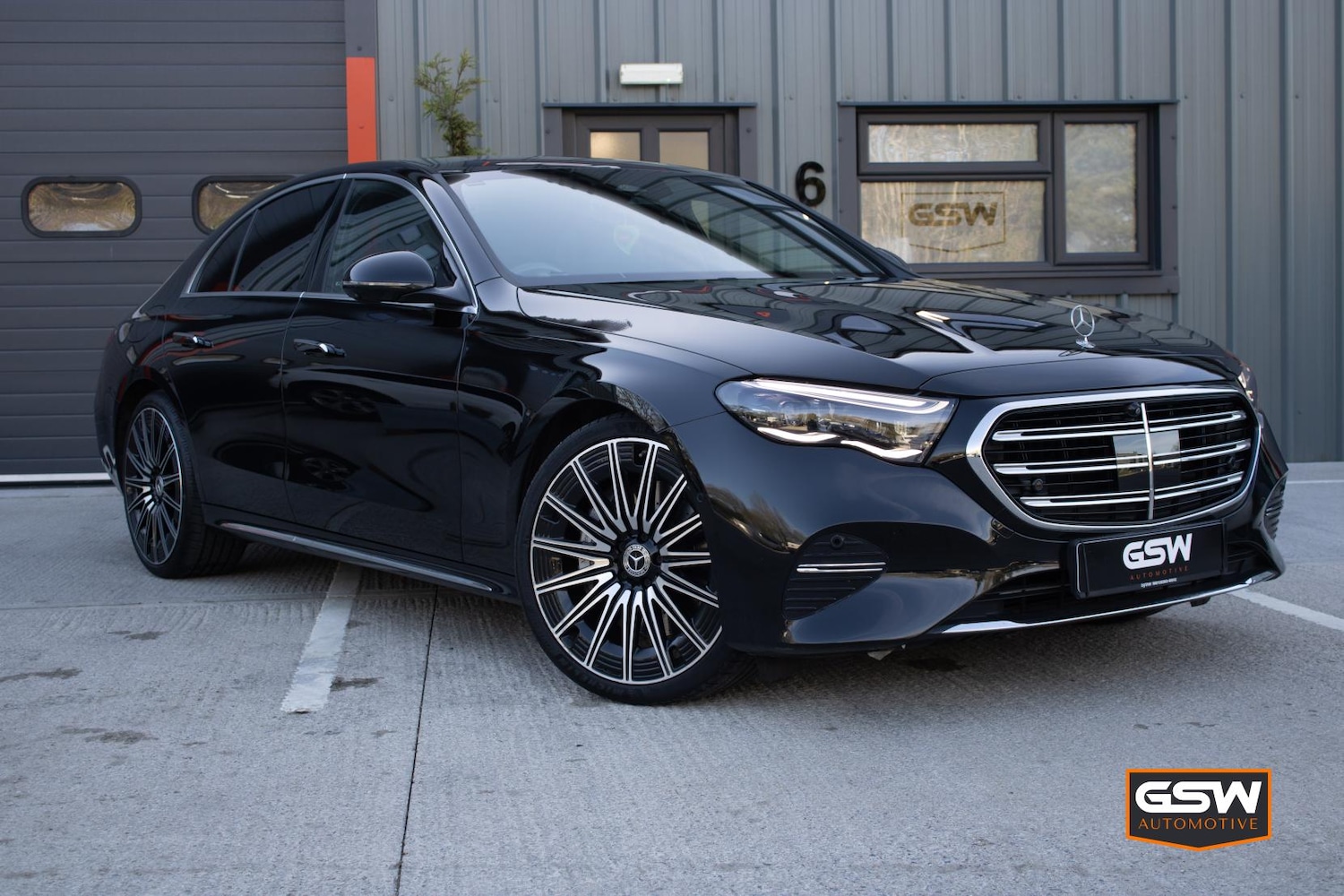 Used Mercedes-Benz E Class 2024 for sale - 78112770: Photo 2