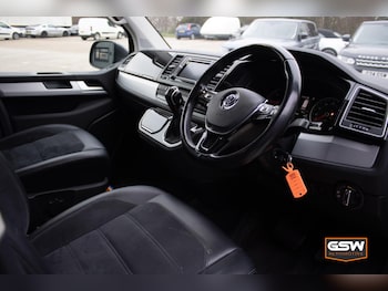 Used Volkswagen Caravelle 2019 for sale - 76847349: Photo