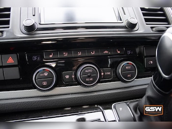 Used Volkswagen Caravelle 2019 for sale - 76847349: Photo