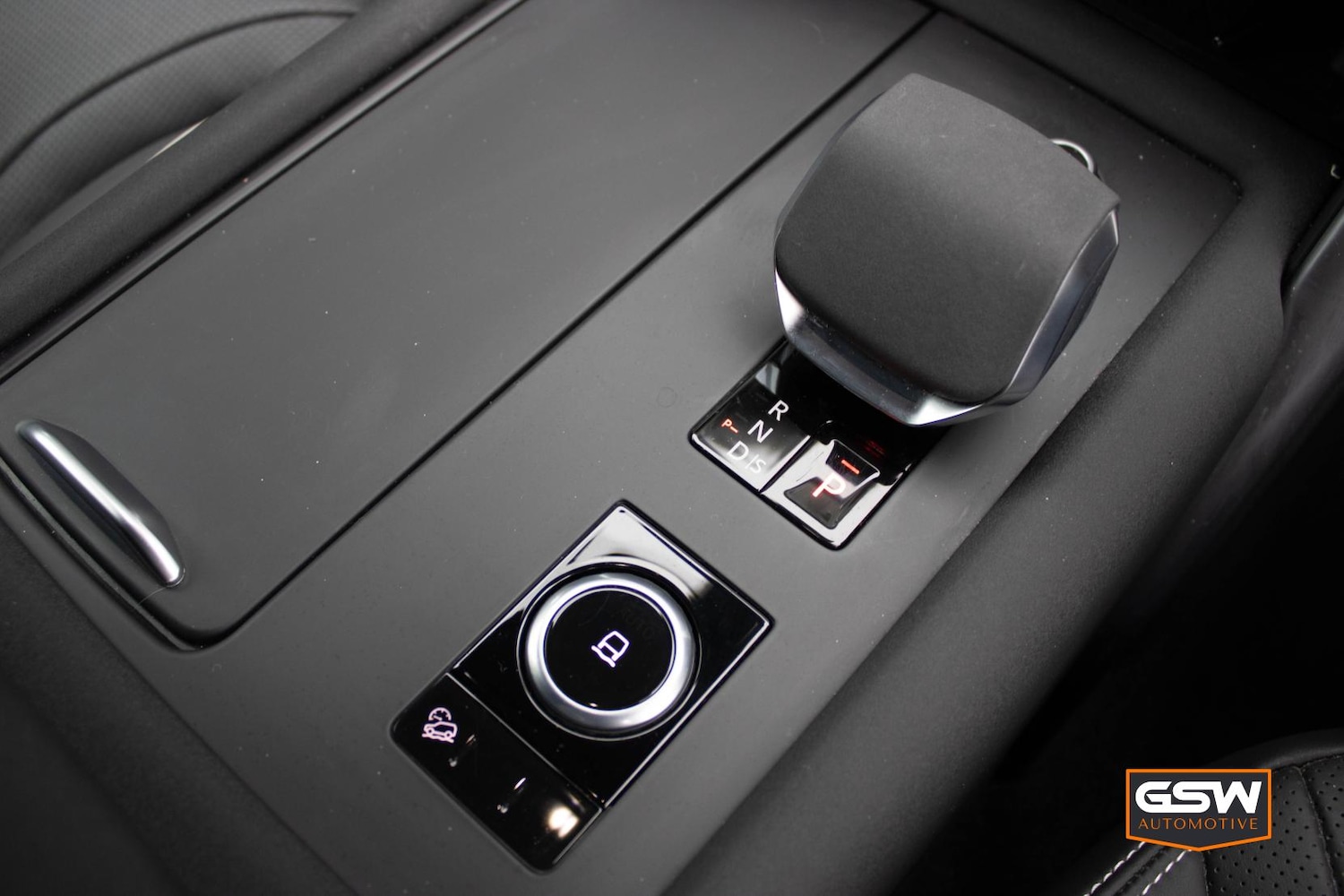 Used Land Rover Discovery 2023 for sale - 76282567: Photo 17